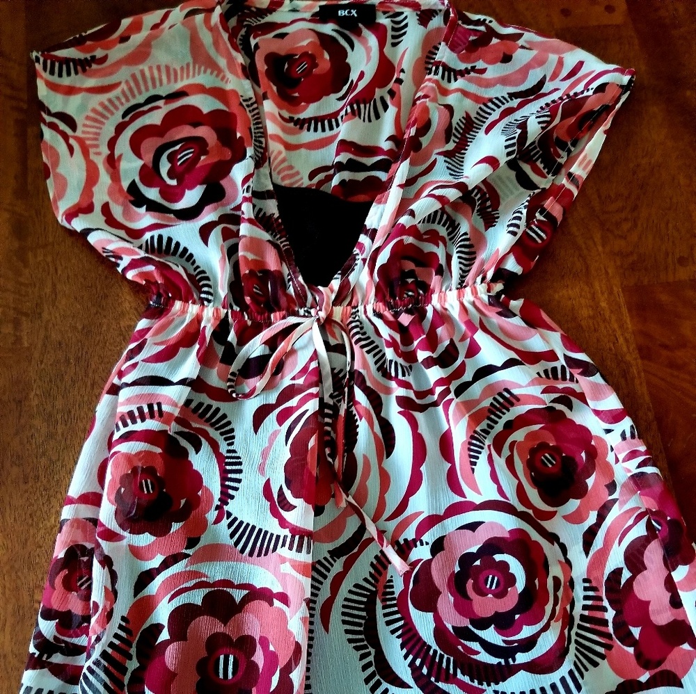 Women's tunic style top with built in tank.